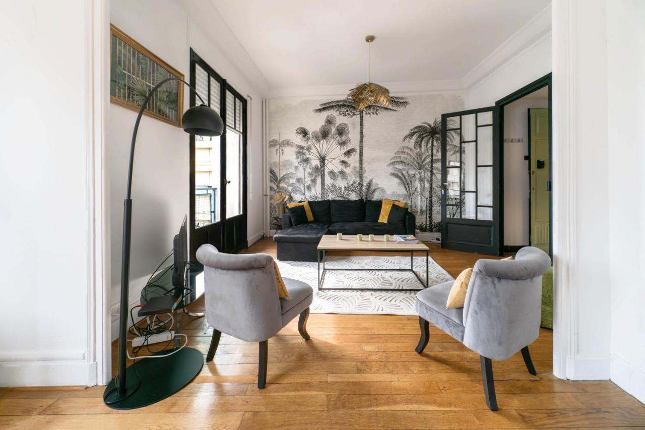 Residence Le Paris - Appartements Centre Ville Vichy Exteriör bild